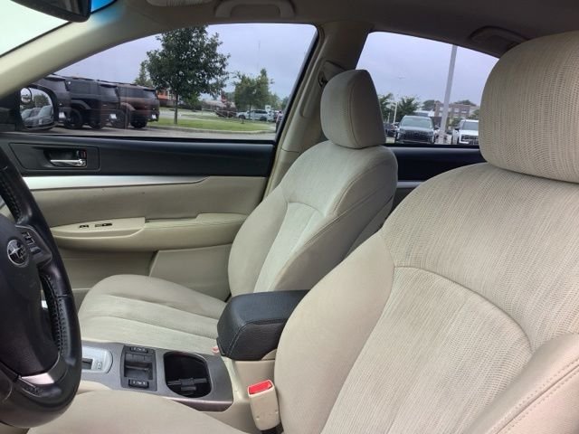 2014 Subaru Legacy 2.5i Premium - Photo 18