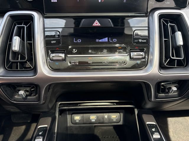 Used 2021 Snow White Pearl Kia EX image 29