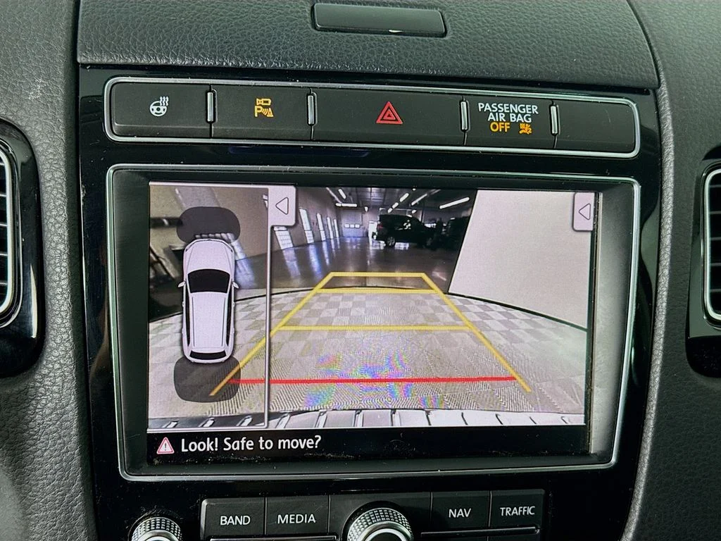 Used 2016 Gray Metallic Volkswagen VR6 FSI image 15