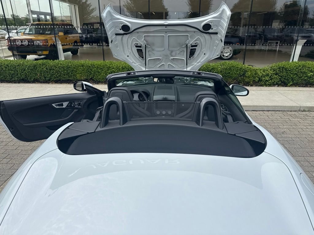 Used 2016 Polaris White Jaguar S image 20