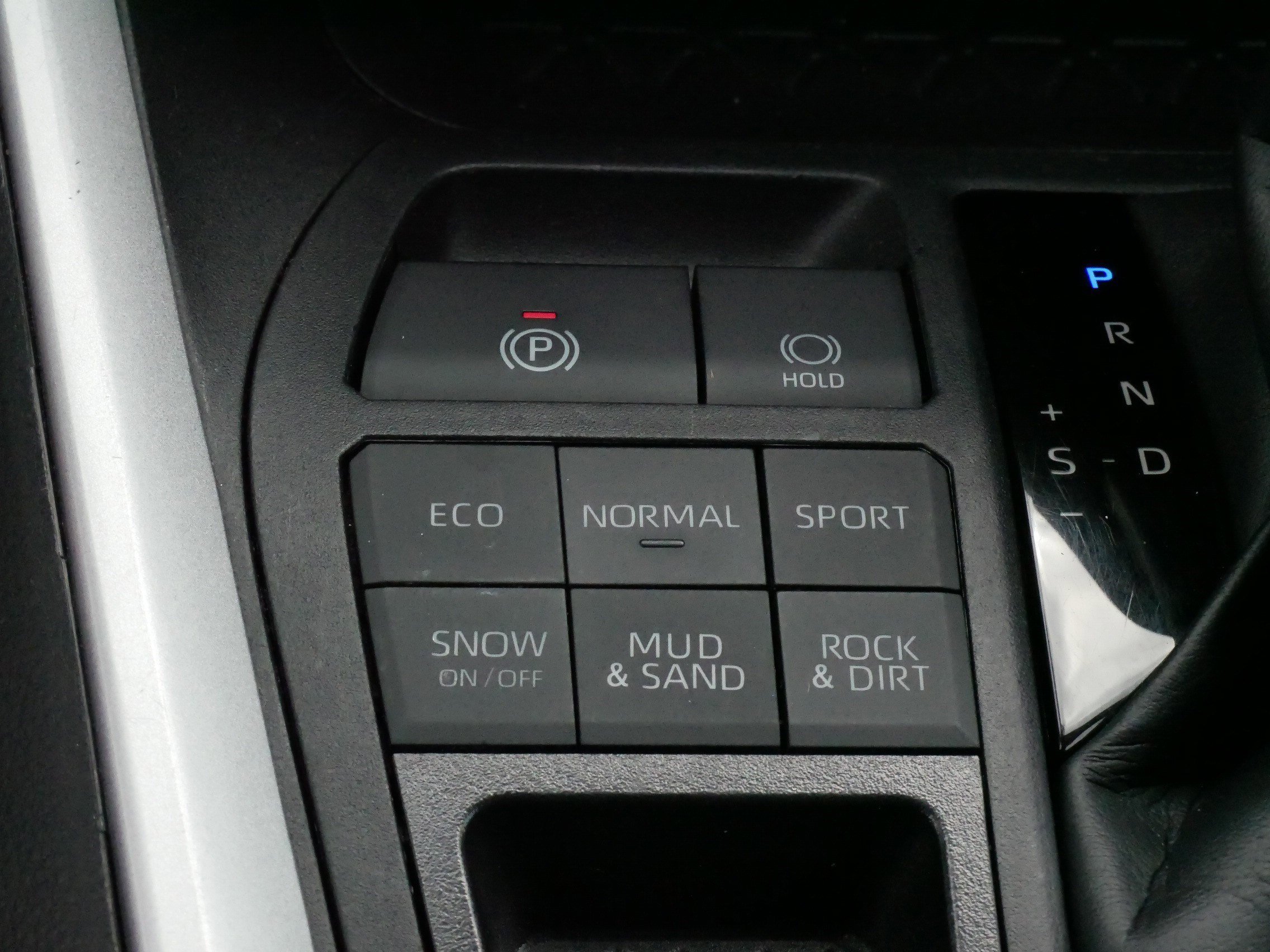 Used 2024 Ice Cap Toyota XLE image 28