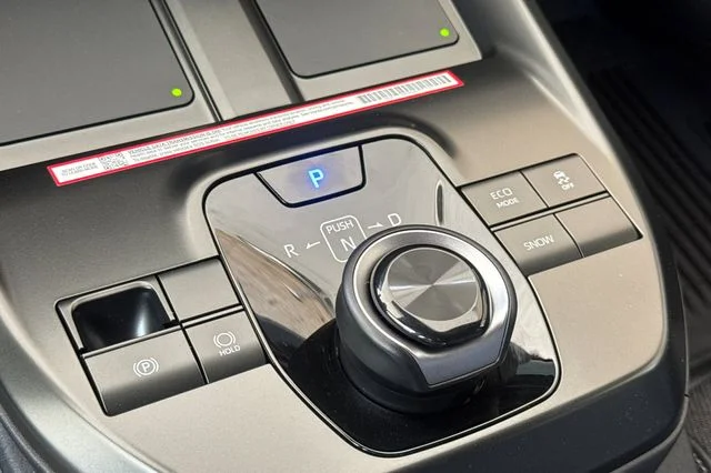2026 Toyota C-HR SE - Photo 23