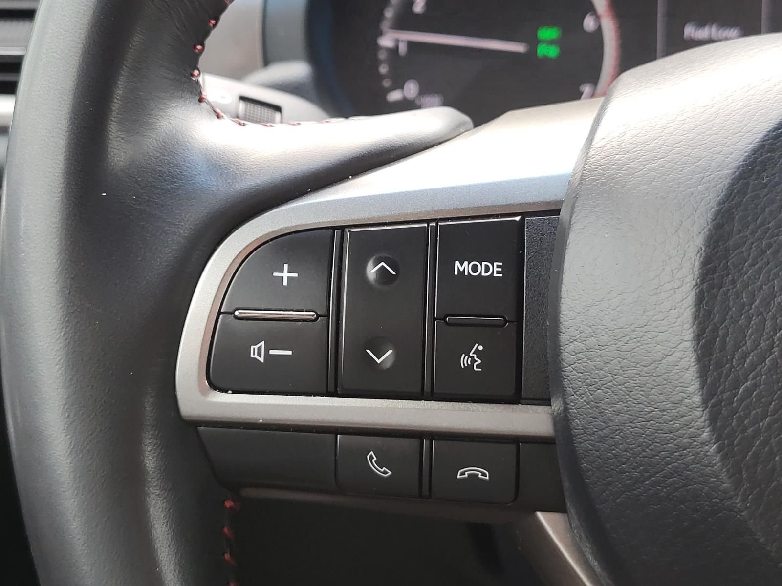 Used 2023 Atomic Silver Lexus 460 image 28