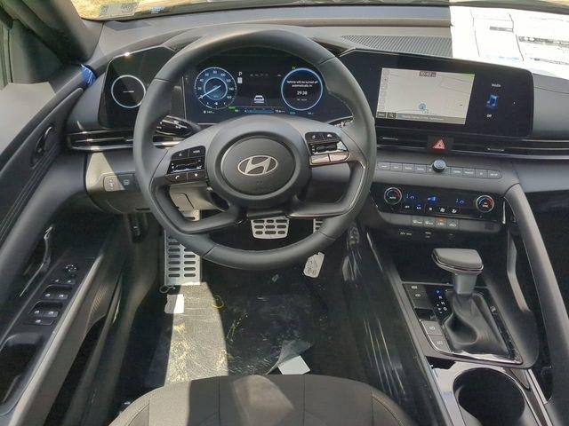 New 2025 Black Hyundai SEL Sport image 15