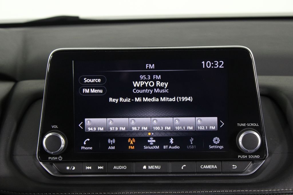 Used 2024 White Nissan SV image 8