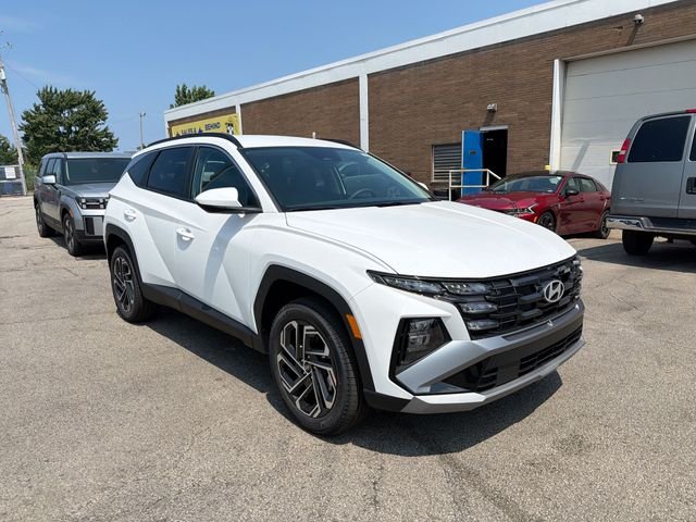 New 2026 White Hyundai SEL Plus AWD image 28