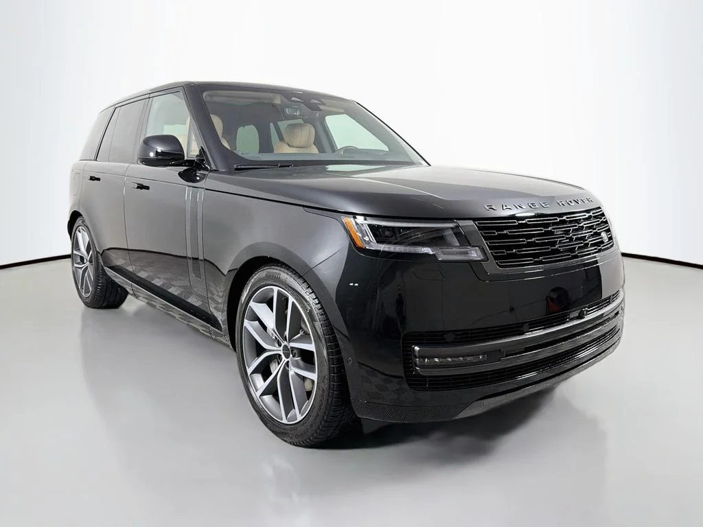 New 2026 Santorini Black Land Rover SE image 3
