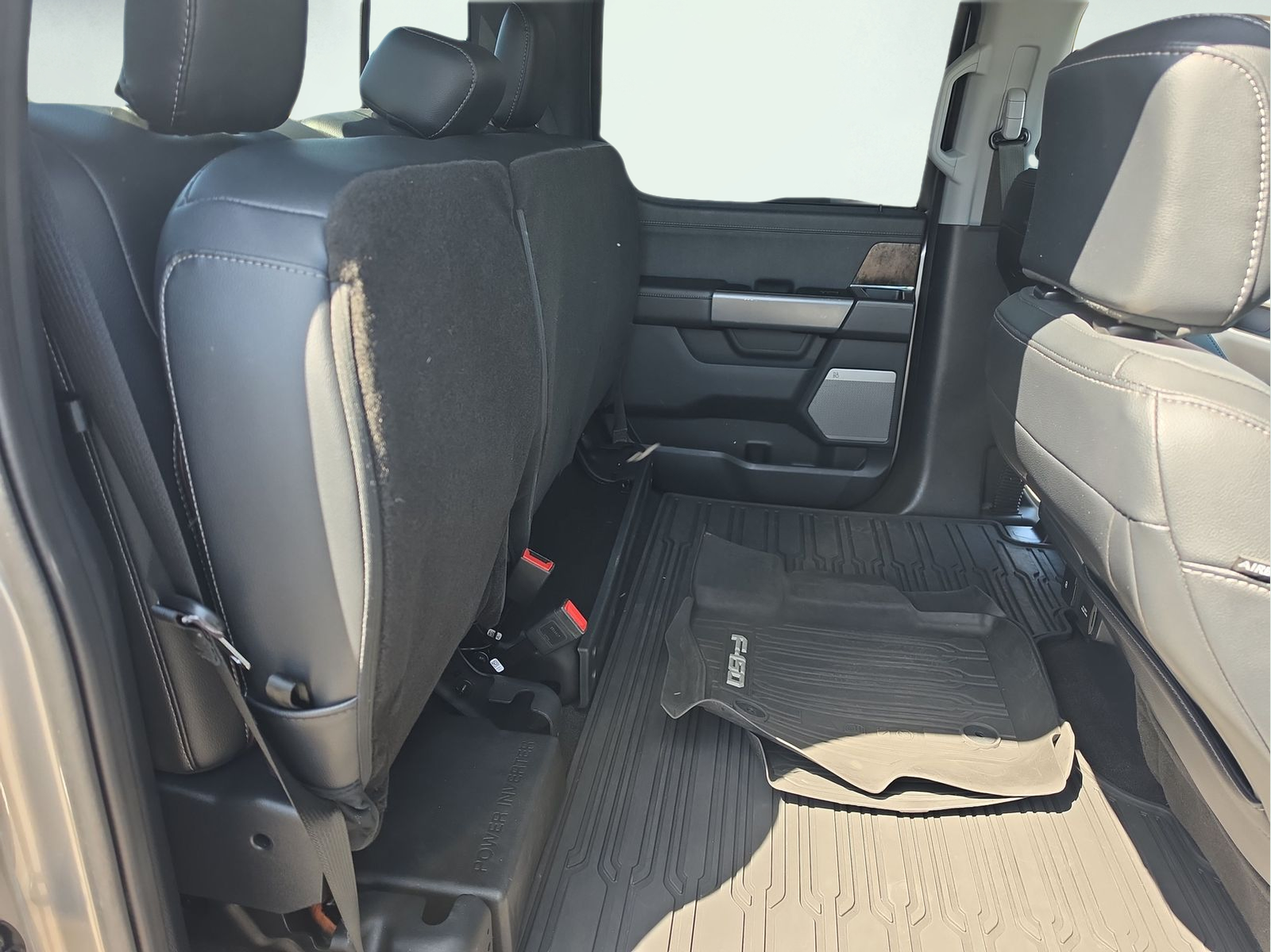 Used 2022 Silver Metallic Ford Lariat image 20