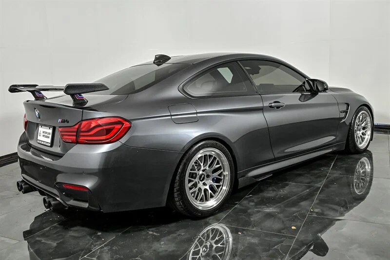 Used 2018 Mineral Grey Metallic BMW COMPETITION image 9