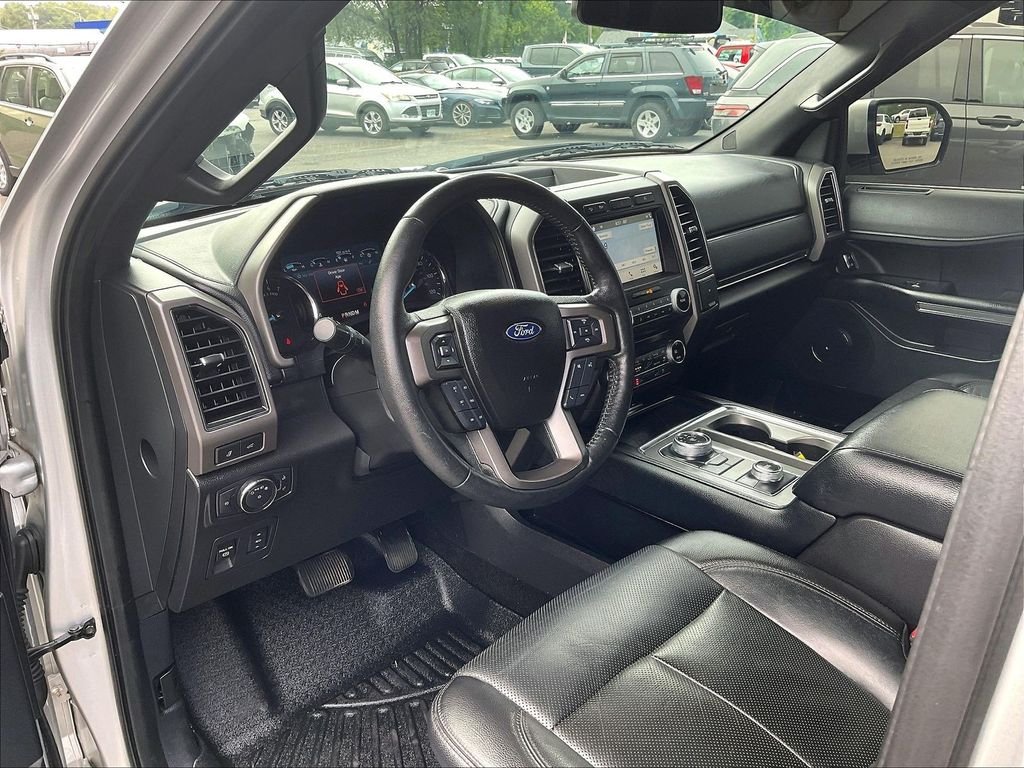 Used 2018 Silver Ford XLT image 8