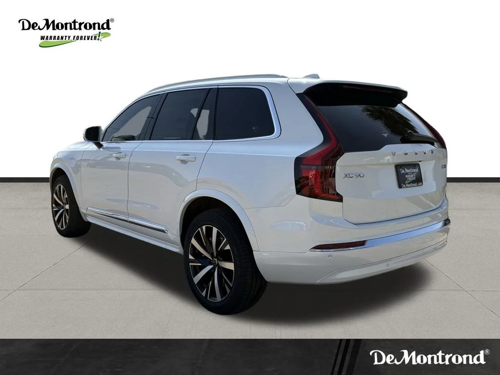 New 2026 Crystal White Volvo Core image 7