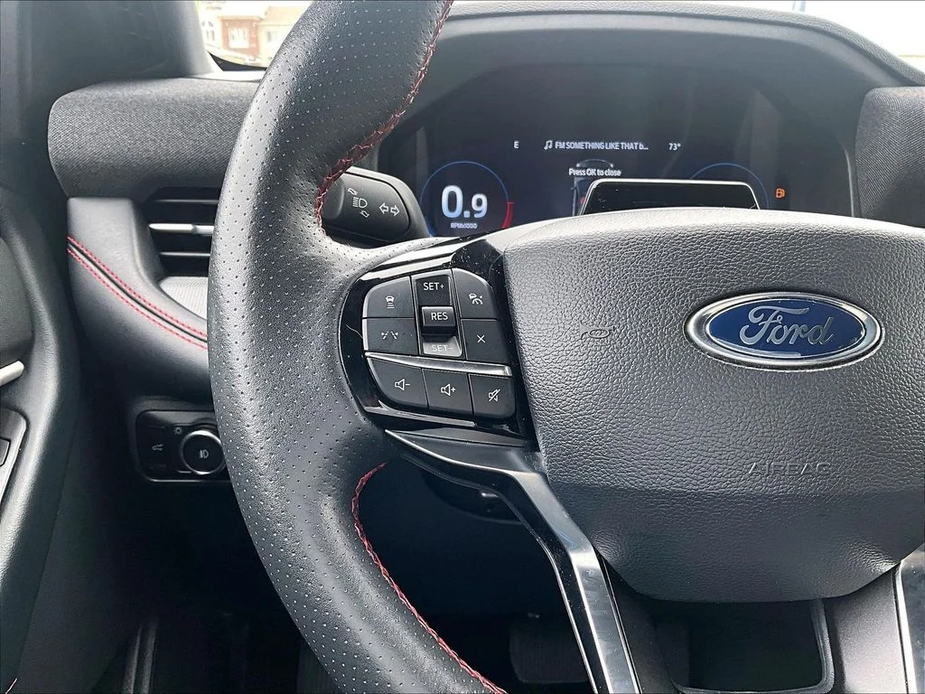 Used 2025 Gray Ford ST-Line image 14