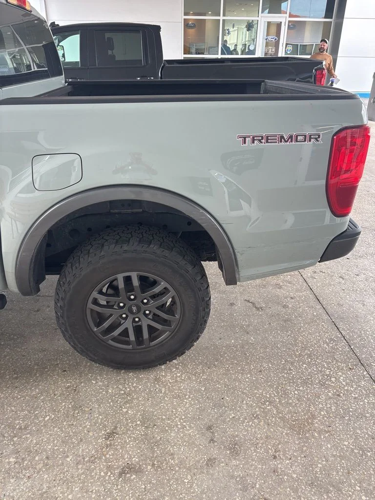 Used 2021 Green Ford XLT image 4