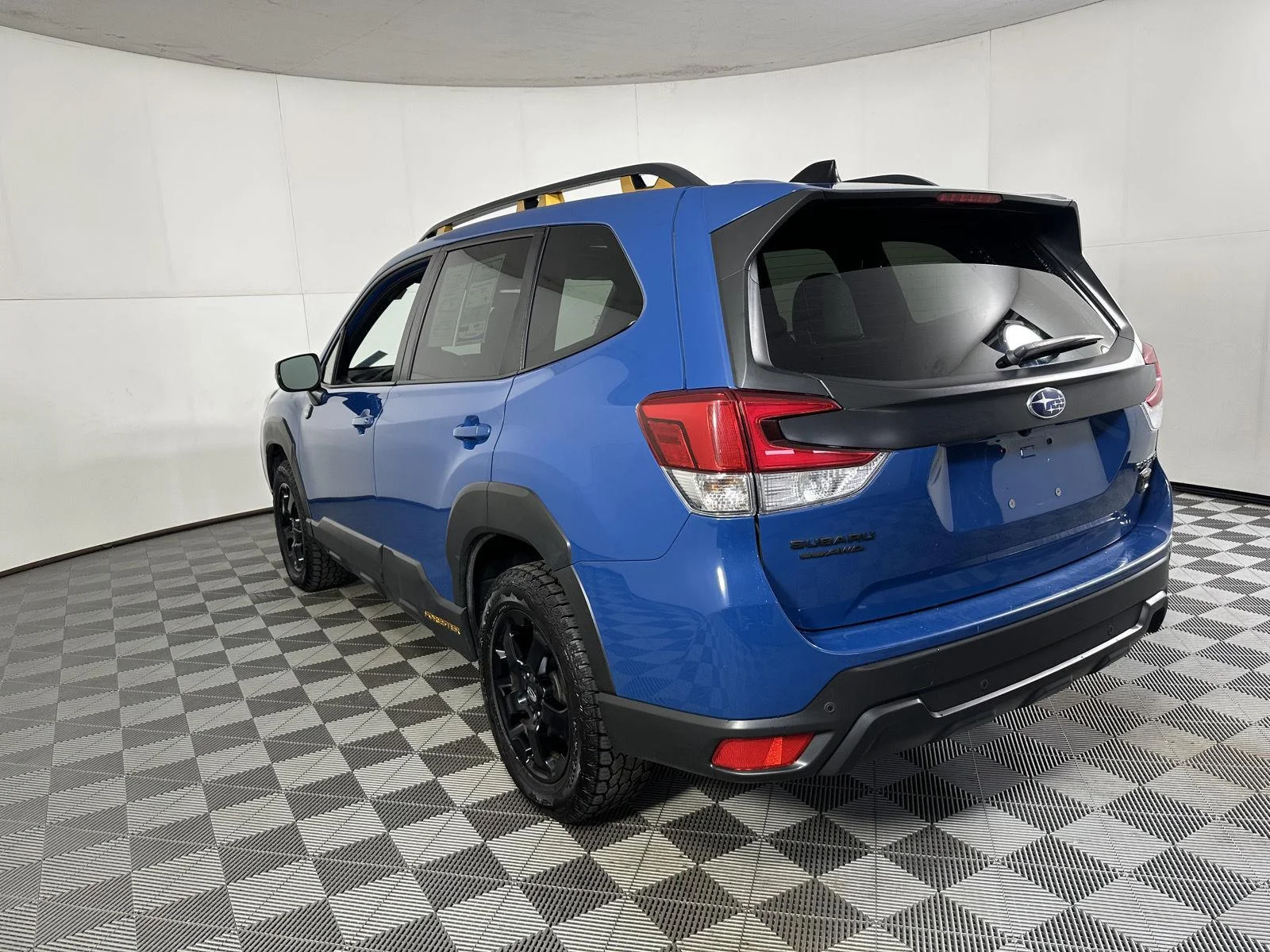 Used 2024 Geyser Blue Subaru Wilderness image 19