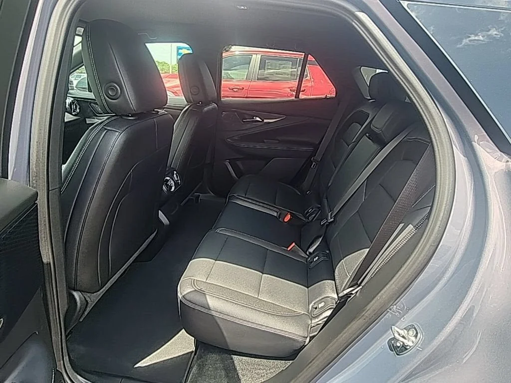 Used 2025 Gray Chevrolet LT image 10