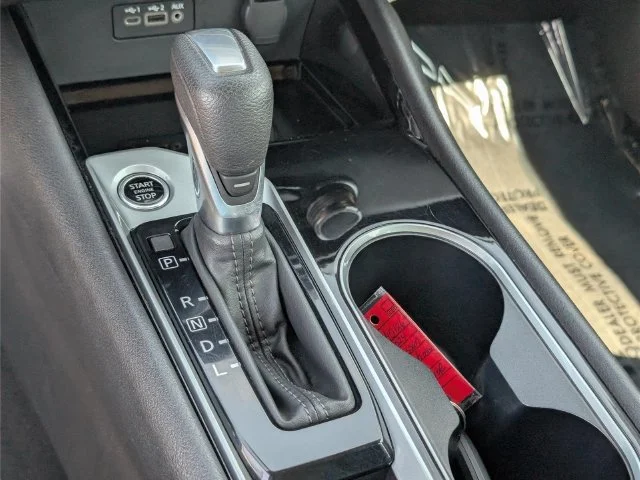 Used 2024 Silver Nissan 2.5 SV image 24