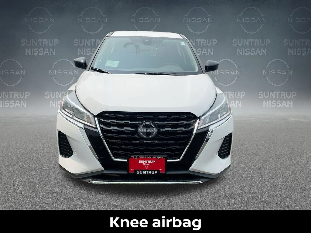 Certified Used 2025 White Nissan S image 20