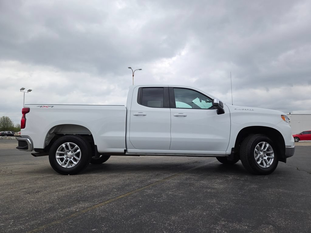 Used 2023 Summit White Chevrolet LT image 25