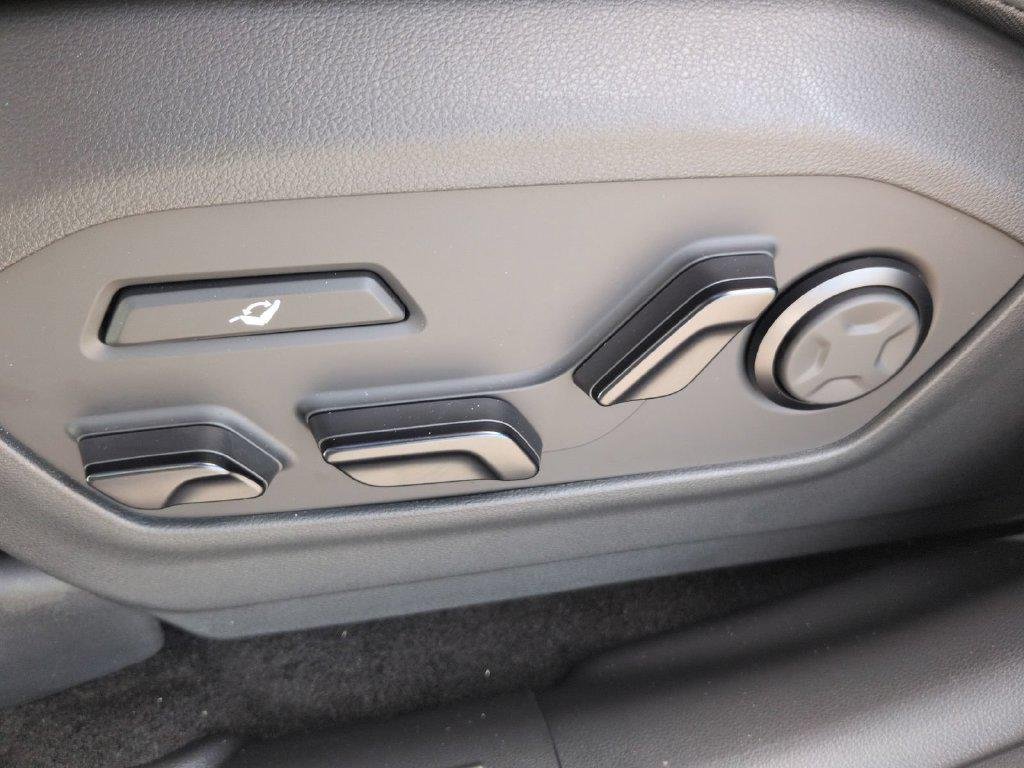 New 2027 White Hyundai Calligraphy image 27
