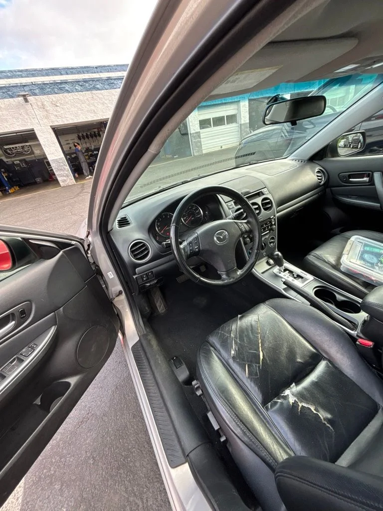 Used 2007 Smokestone Mazda i Touring image 9