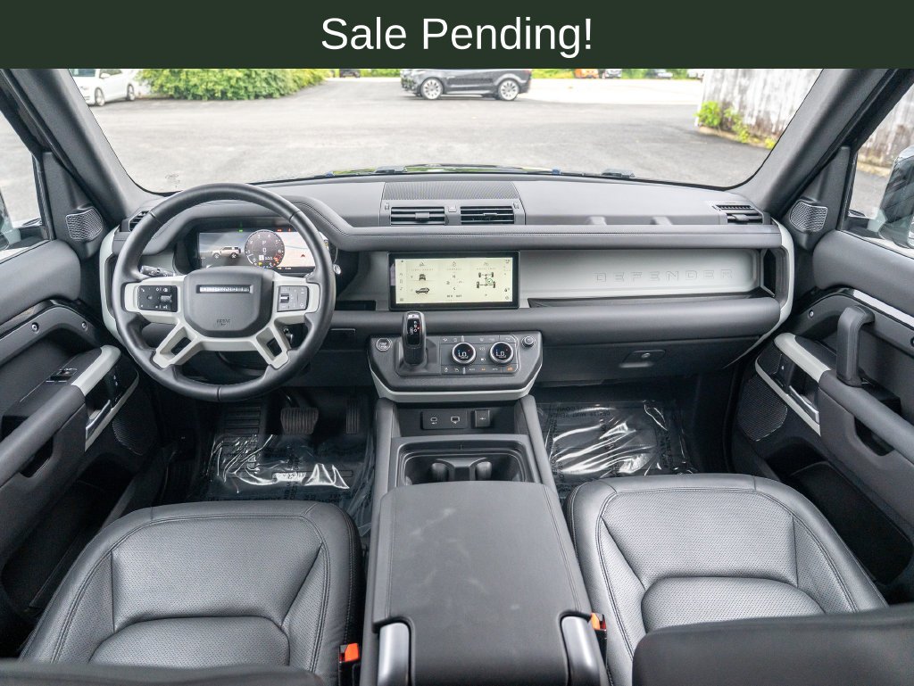 Used 2024 Santorini Black Metallic Land Rover S image 19