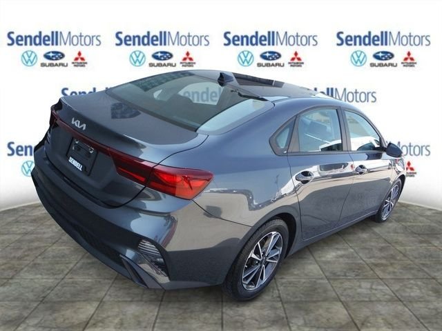 Used 2023 Gray Kia LXS image 9