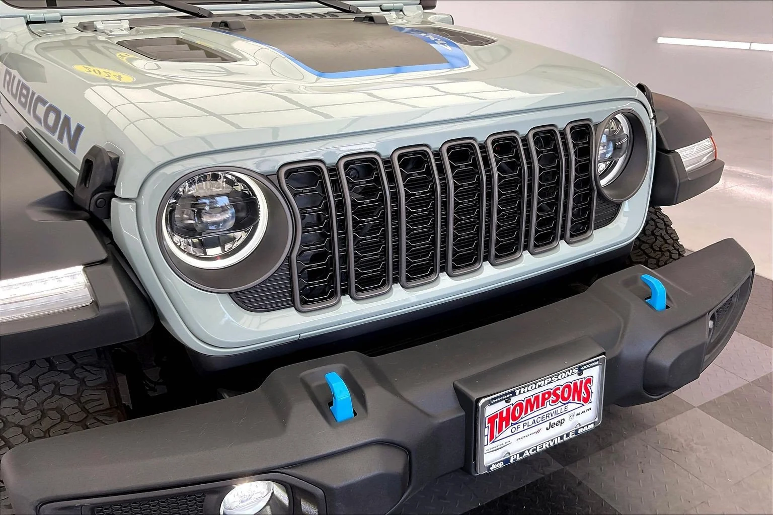 Used 2024 Earl Clearcoat Jeep Rubicon 4xe image 30