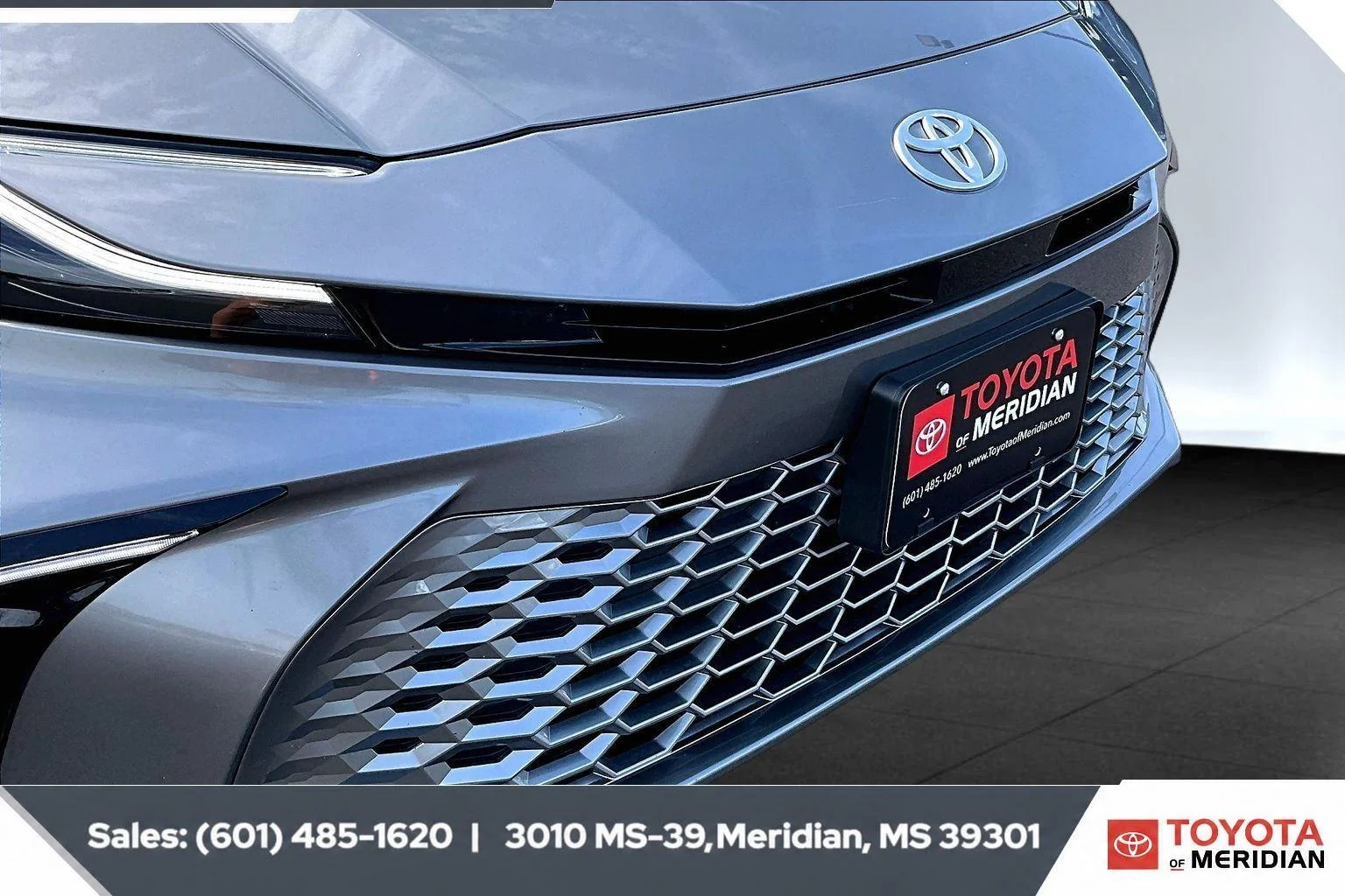 Used 2025 Heavy Metal w/Midnight Black Metallic Roof Toyota XSE image 21