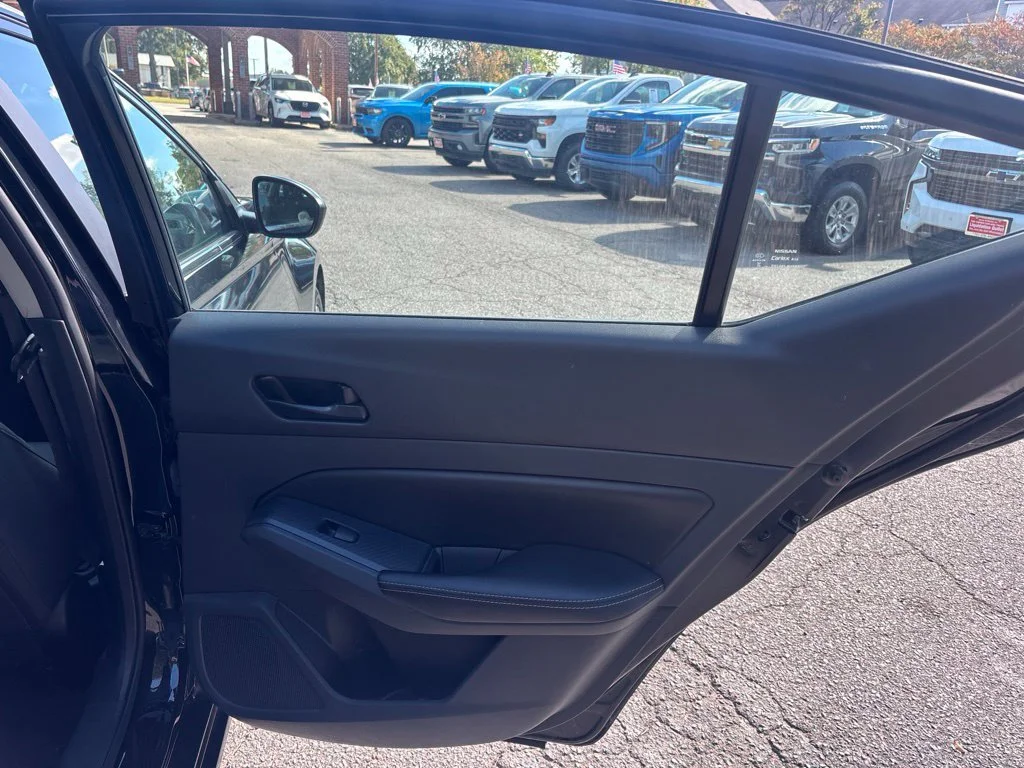 Used 2025 Black Nissan 2.5 SV image 21