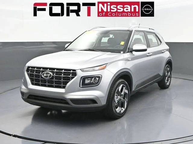 2026 Hyundai Venue SEL w/ 2-Tone Roof IVT's photo
