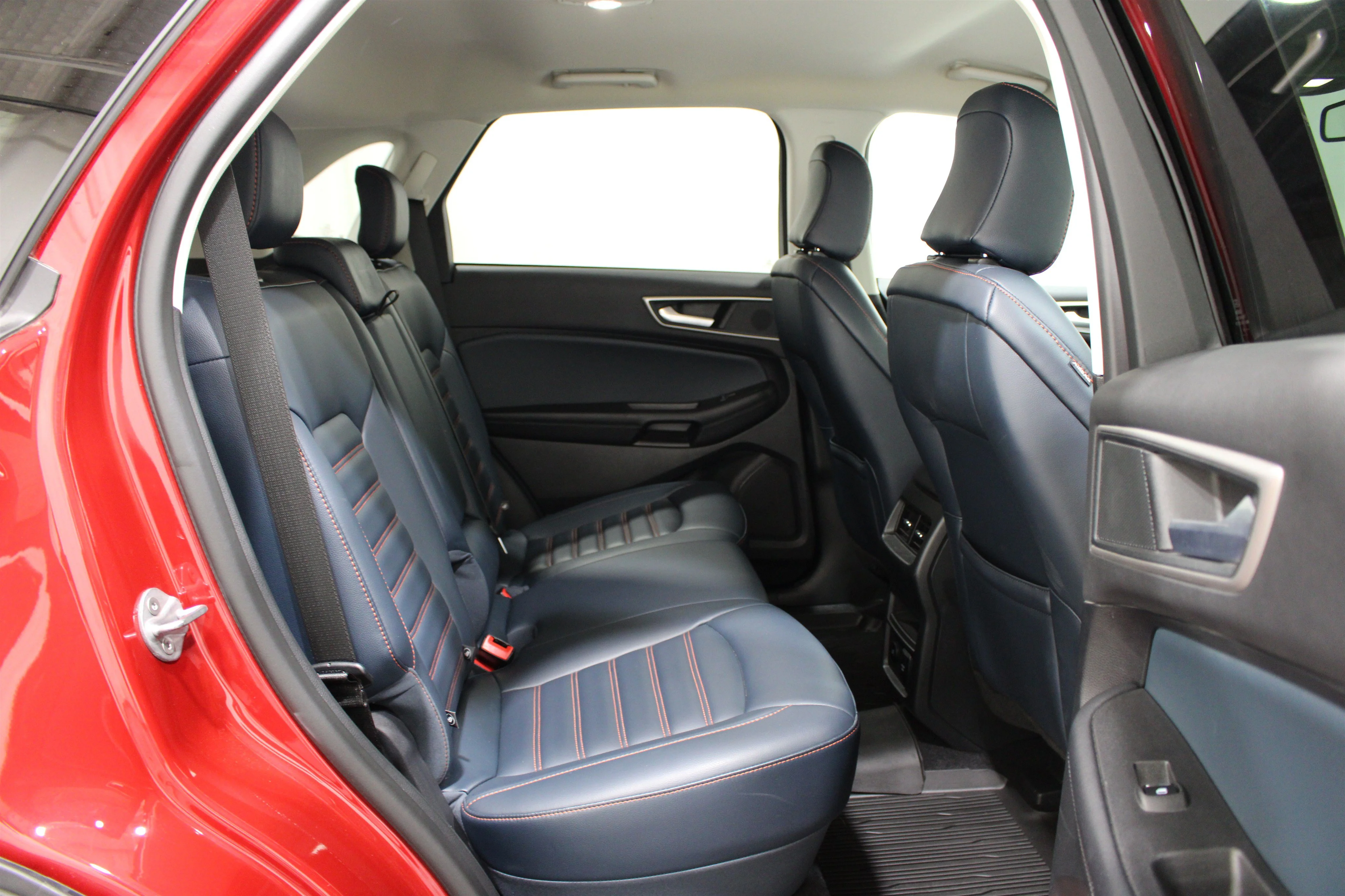 2024 Ford Edge SEL - Photo 25