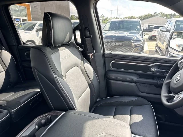 New 2027 Bright White Clear-Coat Exterior Paint RAM Laramie image 35