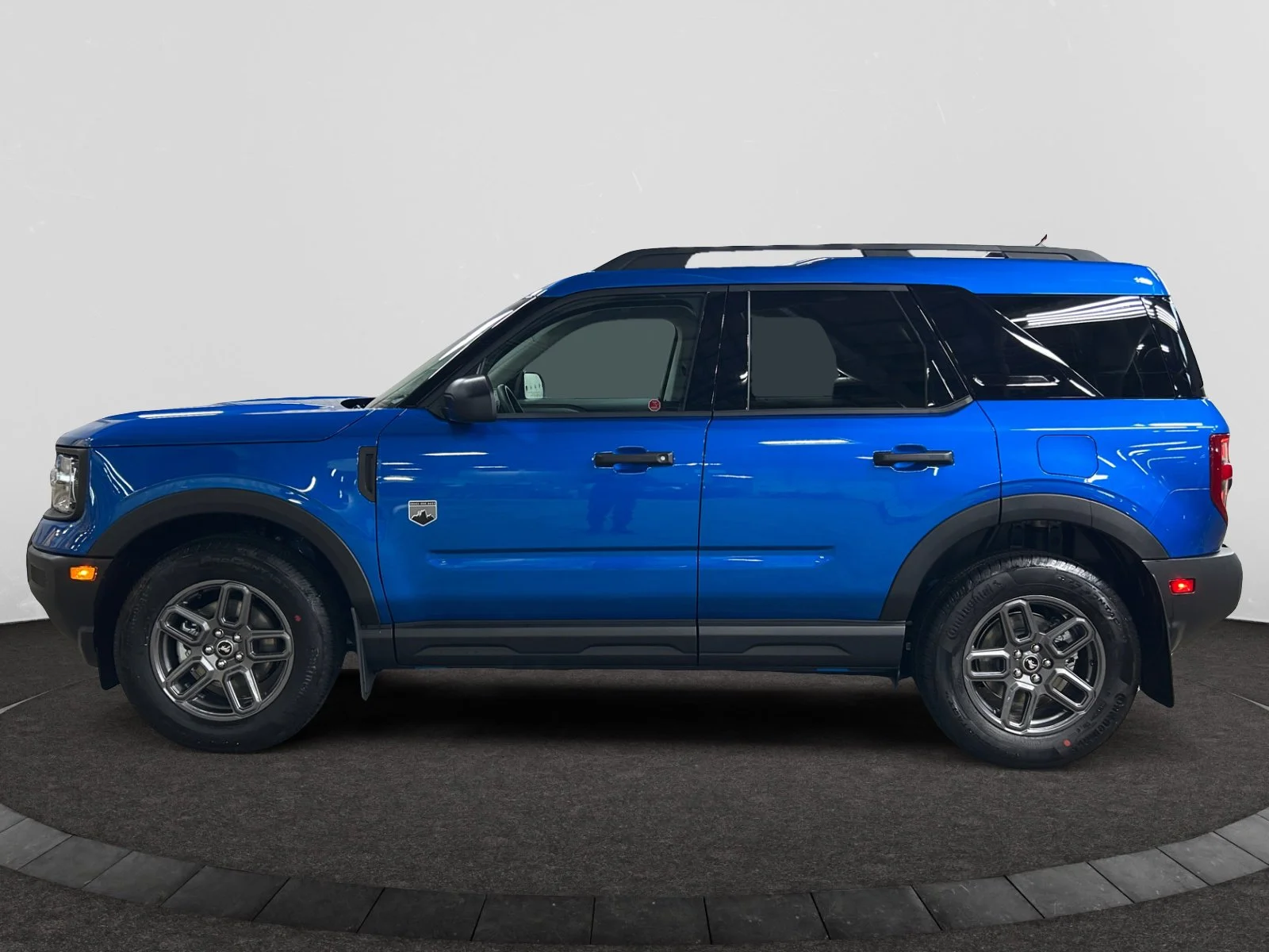 New 2026 Velocity Blue Metallic Ford Big Bend image 2