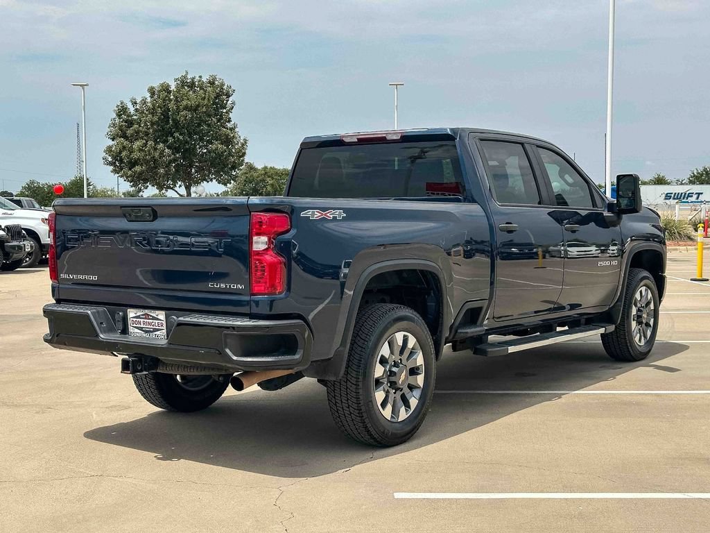 Used 2022 NORTHSKY BLUE METALLIC Chevrolet Custom image 3