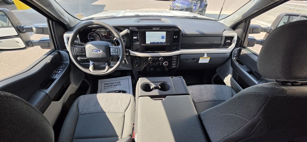 New 2026 Avalanche Ford F-350® XLT image 25