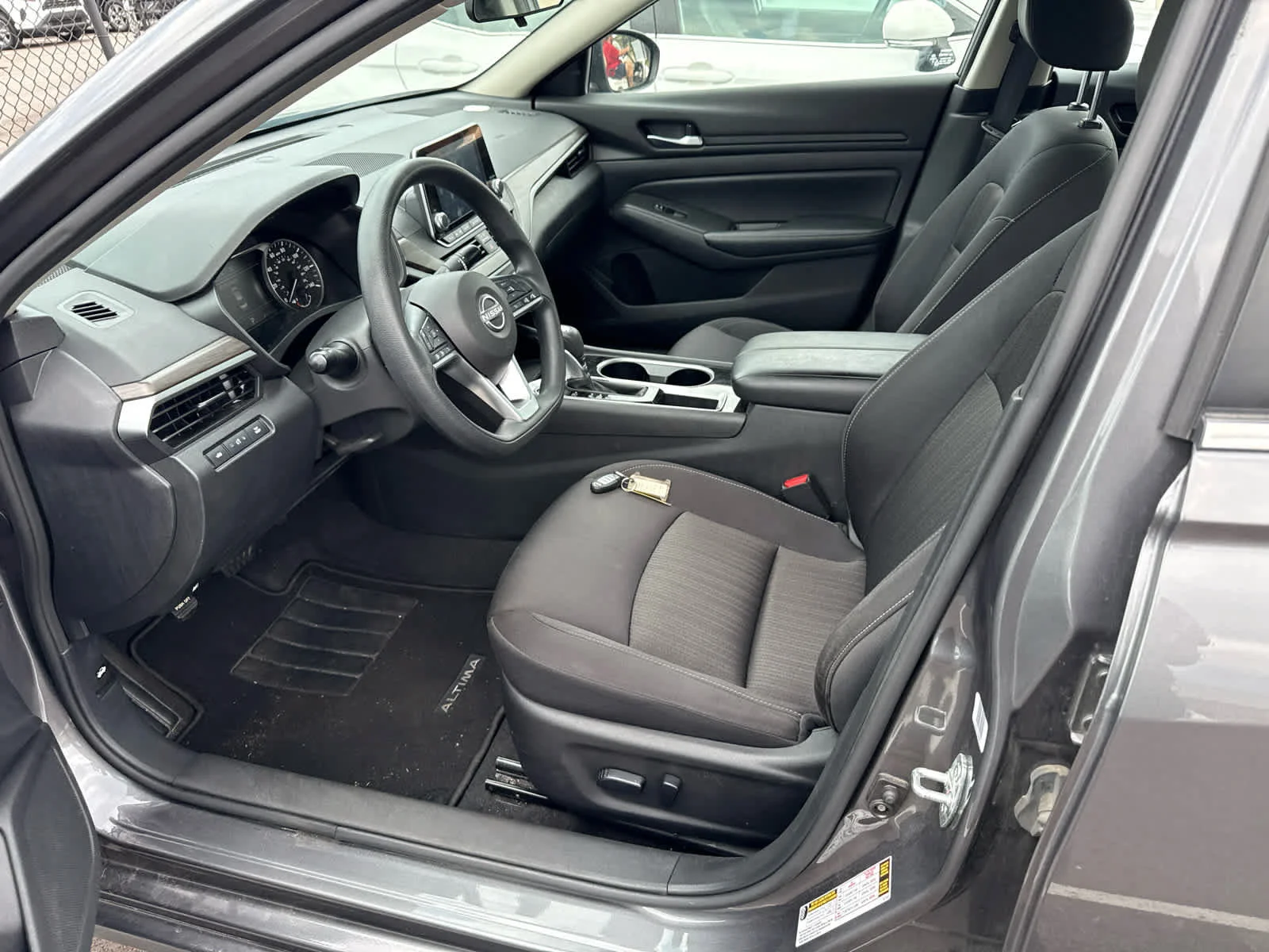 Used 2024 Gun Metallic Nissan 2.5 SV image 7