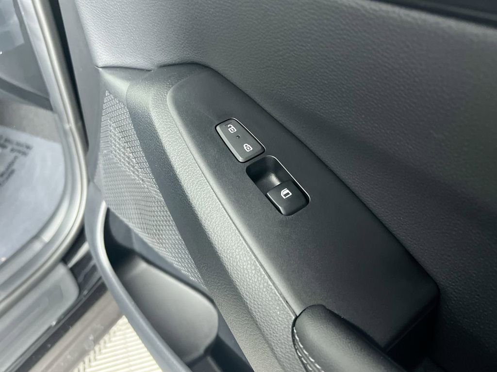 New 2026 Fusion Black Kia S image 32
