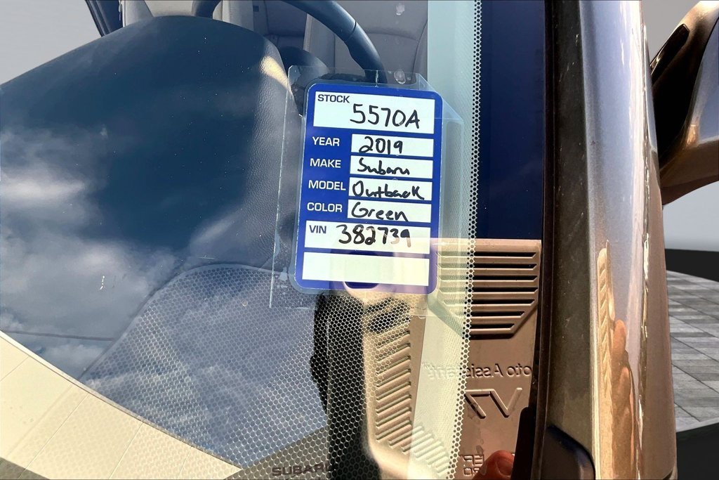 Used 2019 Green Subaru 2.5i image 26