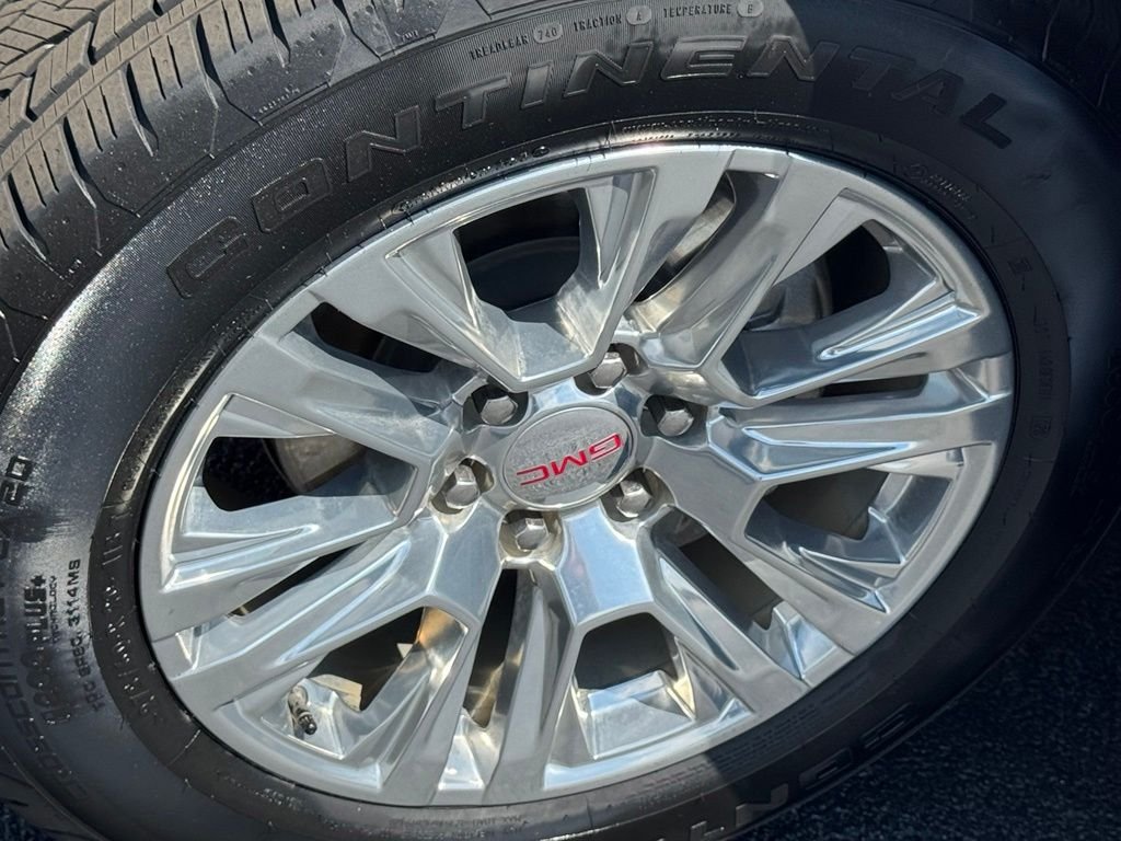 Used 2024 White GMC Denali image 14