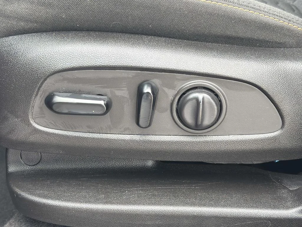 Used 2019 Red Chevrolet LT image 16