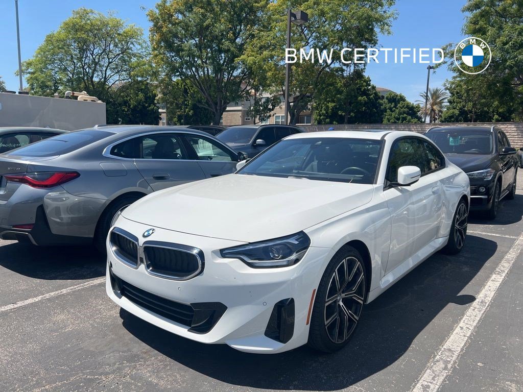 2023 BMW 2 Series 230i Coupe's photo