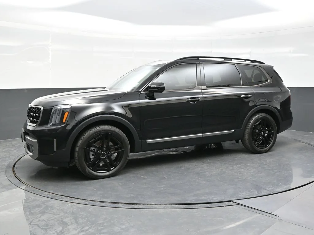Used 2023 Black Kia SX-Prestige X-Line image 3