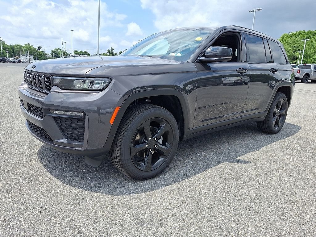 New 2026 Baltic Gray Metallic Clearcoat Jeep Limited image 2