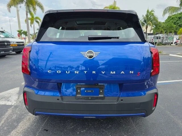 Used 2025 Blue MINI Cooper S ALL4 image 5