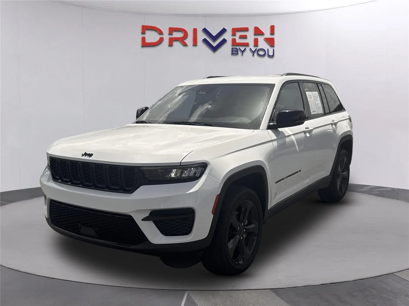 Used 2023 Bright White Clearcoat Jeep Altitude image 8