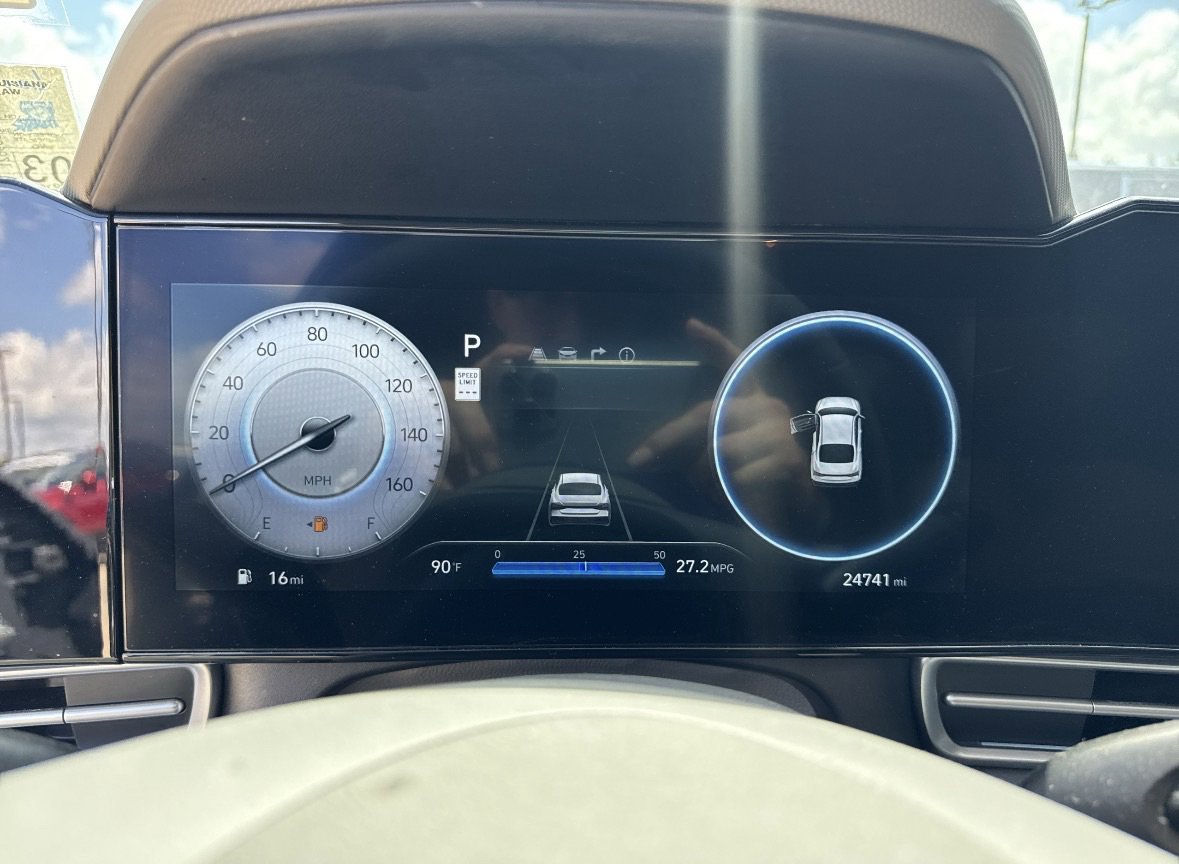 Used 2025 Ecotronic Gray Hyundai SEL Convenience image 21
