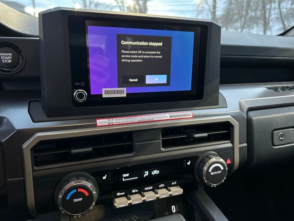 2026 Toyota Tacoma SR5 - Photo 12