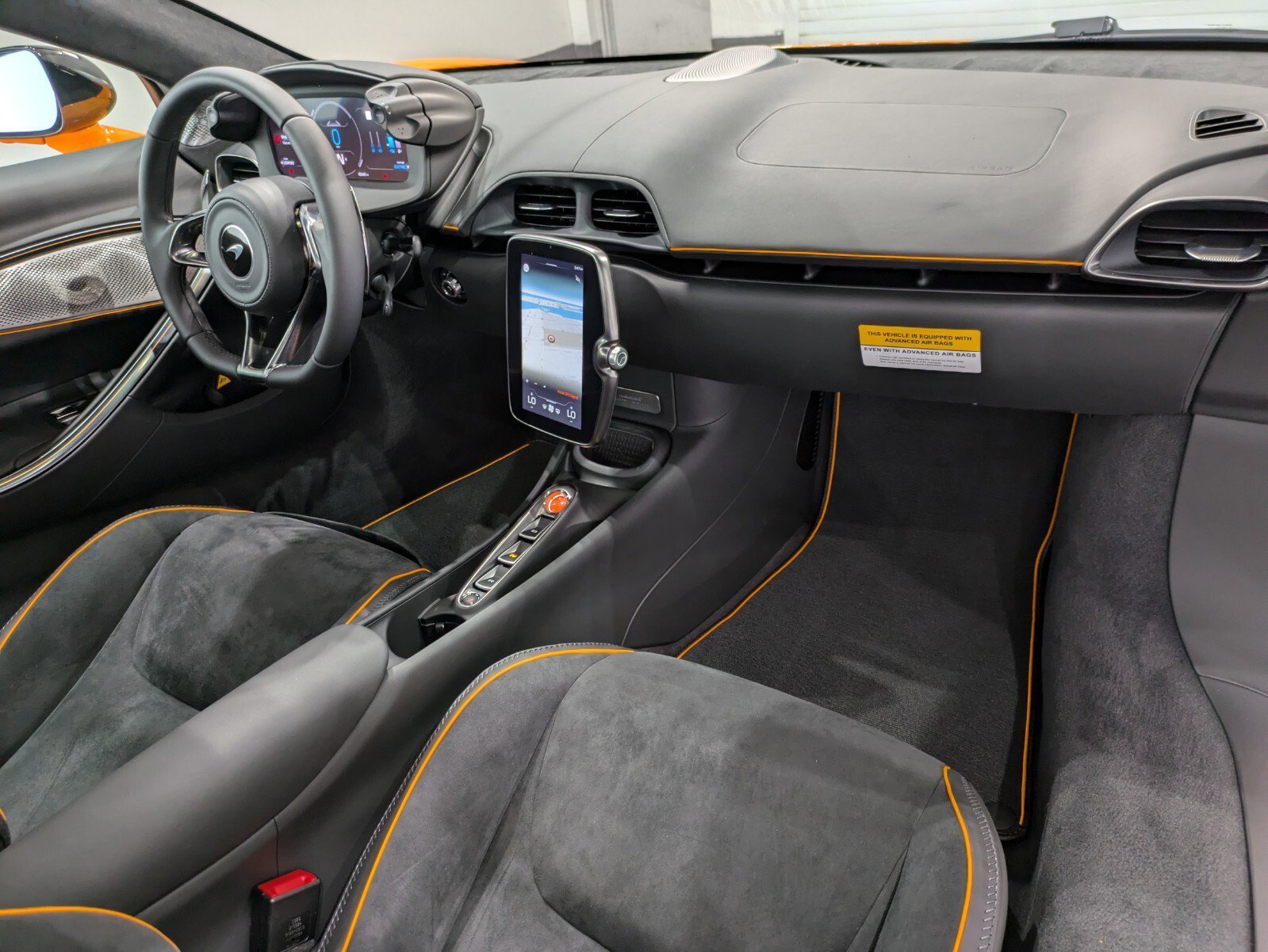 2025 McLaren Artura Vision - Photo 20