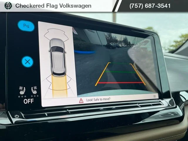 New 2026 White Volkswagen 2.0T SE w/Technology image 38