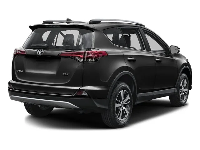 Used 2017 Black Toyota XLE image 2